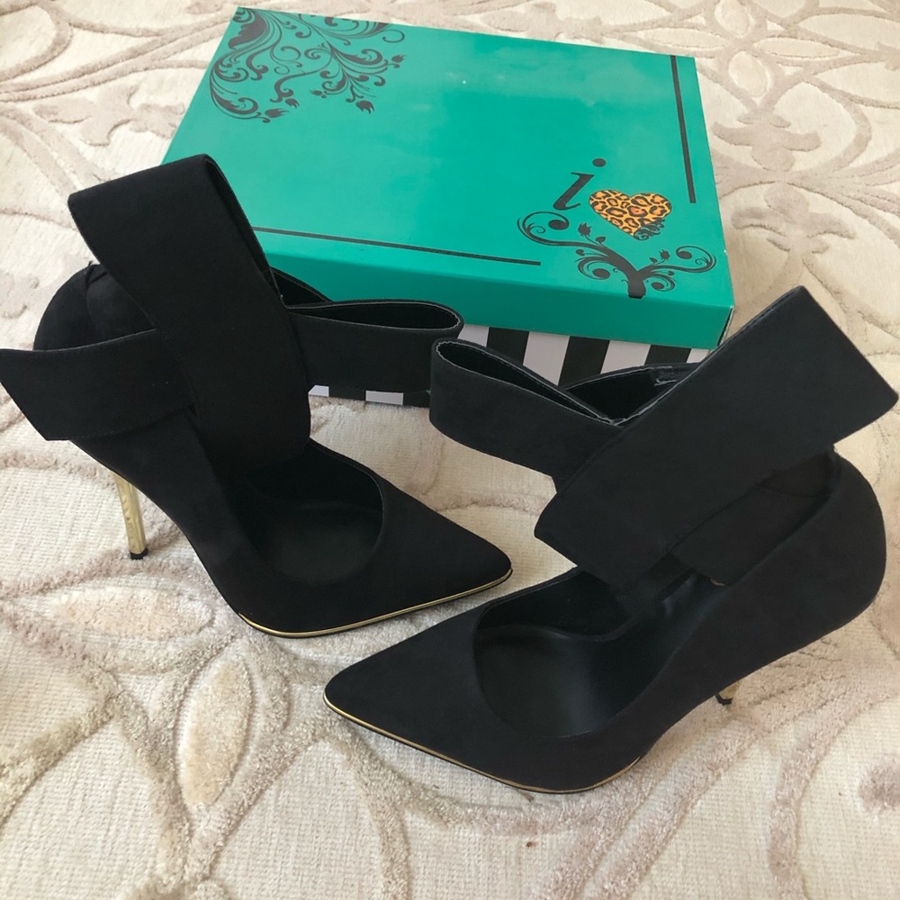 Black pumps/high heels